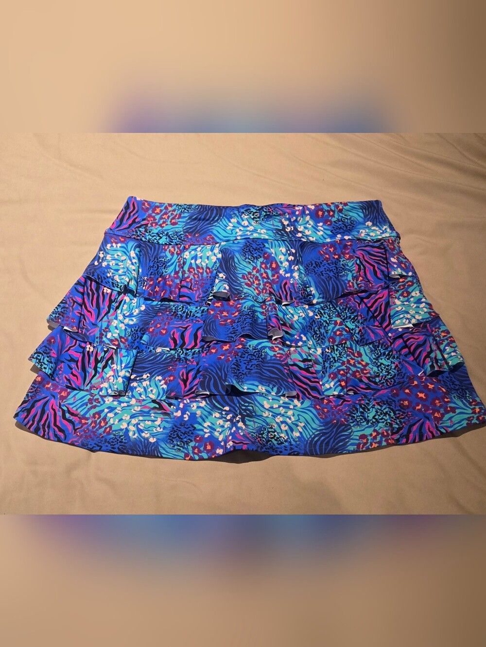 NWT! DonaJo Shakira Tiered Back Flirty Skort w/Shorts. Sila. Size 3 (XL).
